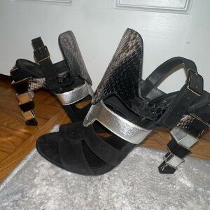 Ferragamo Retro Heel